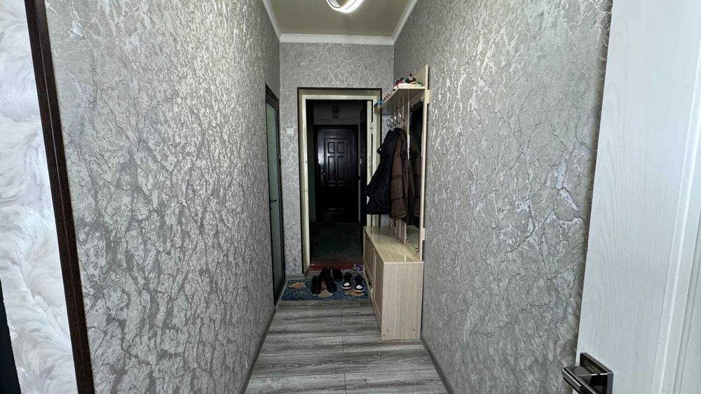 Маталка Давр Саройи 3 қаватда 2 хонали квартира сотилади.ID: 1489