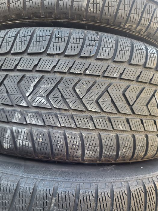 4 бр зимни гуми 285/45/20 Pirelli