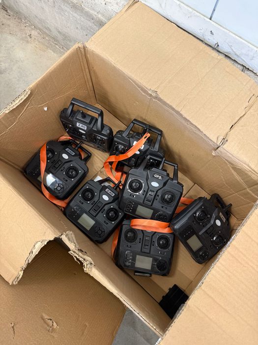 Лодка за захранка ,резервни части