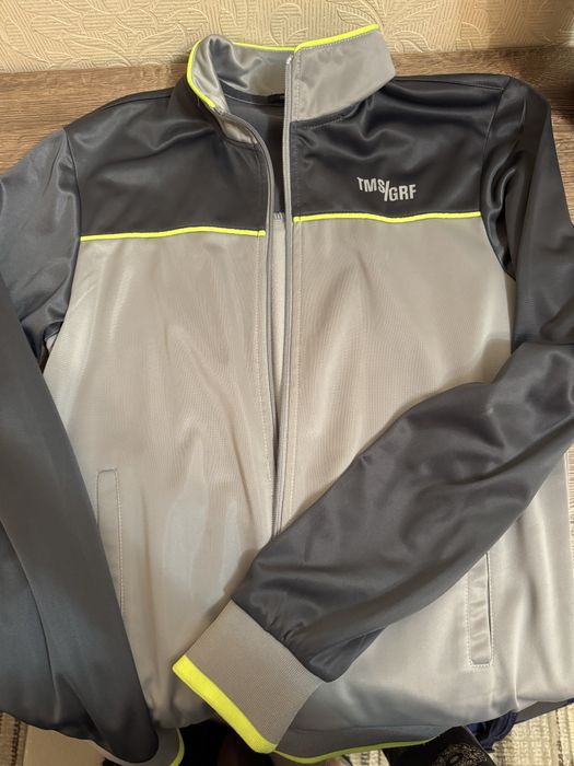 Спортивная кофта на мальчика