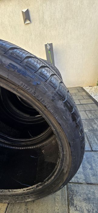 Pirelli 315 30 R21 + 275 35 R21 Iarna