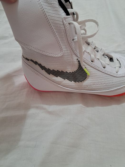 Ghete box Nike,folosite