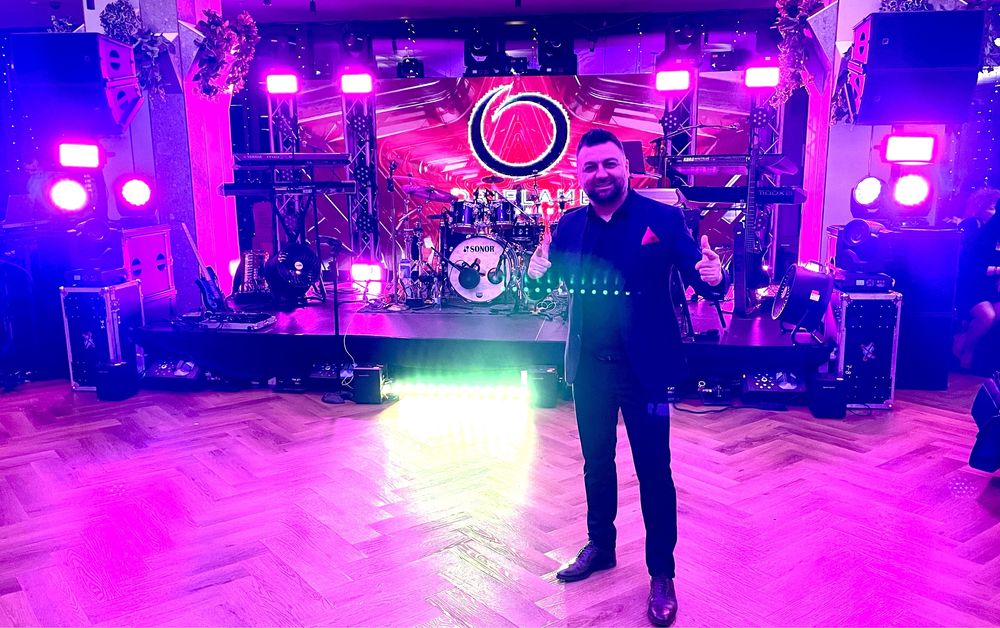 Dj CRINTEA -majorat, botez, nunta  / percutii/ ecran LED
