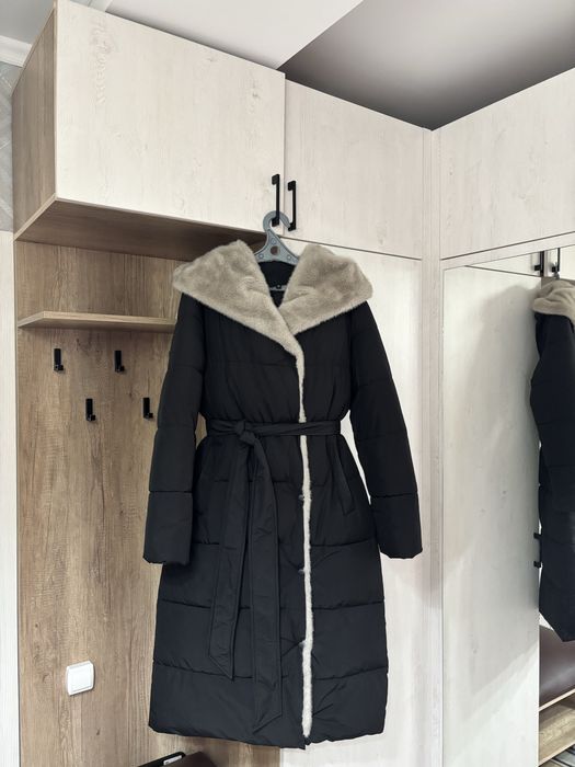 Продаю зимнюю куртку