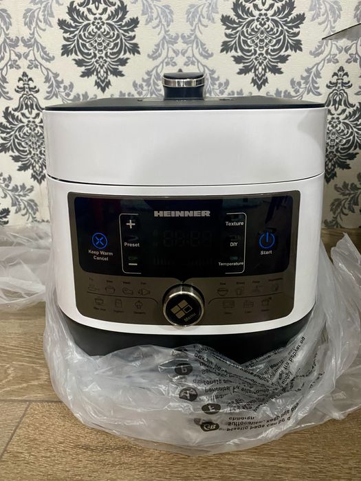 De vanzare coffee maker/presiune cooker marca HEINNER