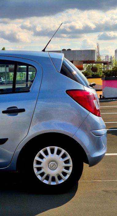 Vând Opel Corsa 1.2 benzină 2007 în stare bună, ideală pentru oraș