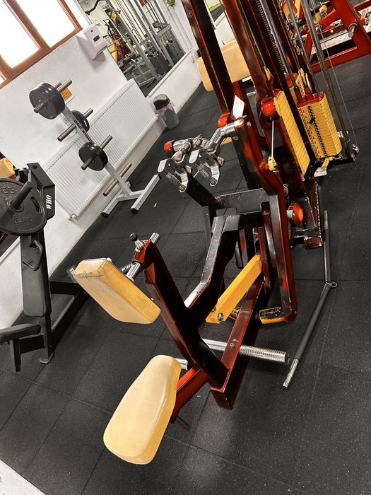 Vând stație fitness cu 6 posturi de lucru