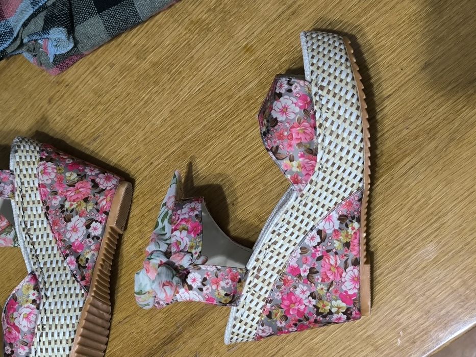 Обувь женская в продаже!