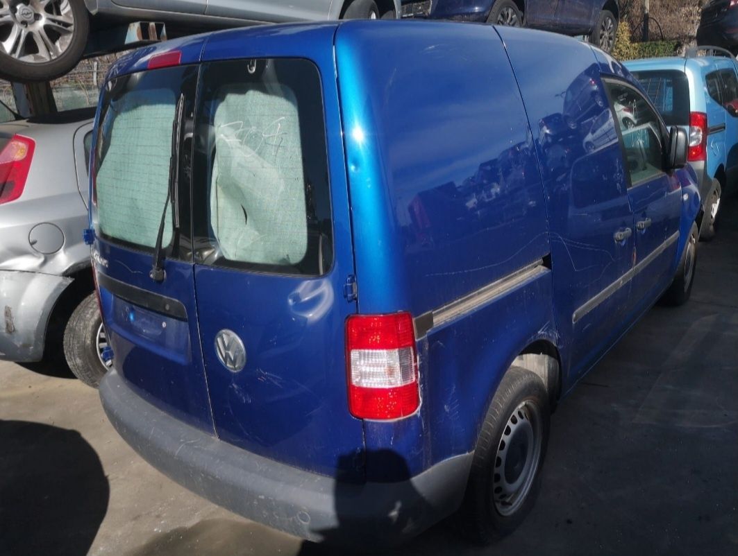 Dezmembrez vw caddy