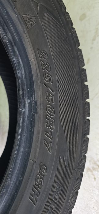 Комплект зимних шин размер 17Р