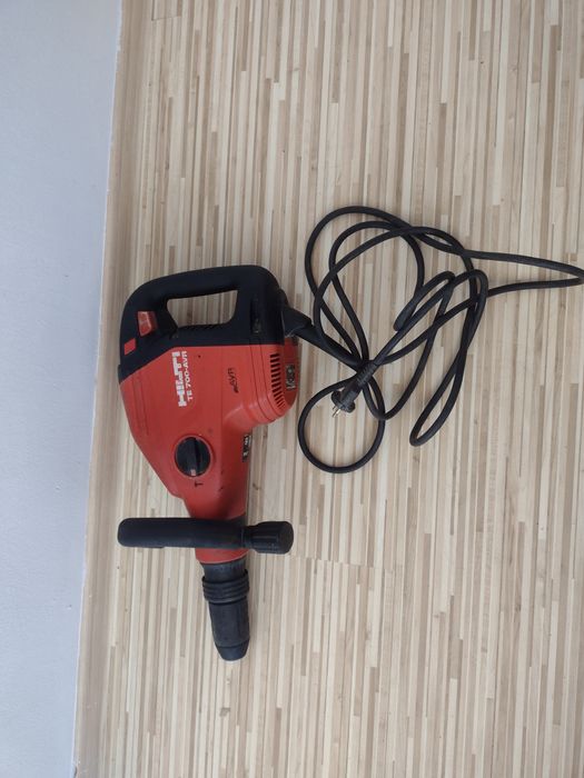 Picamer, demolator Hilti TE 700 AVR