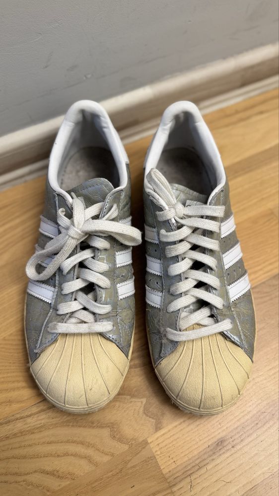 Adidas superstar