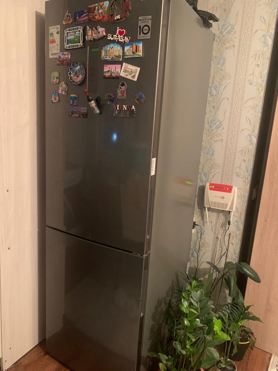 Холодильник фирма LG