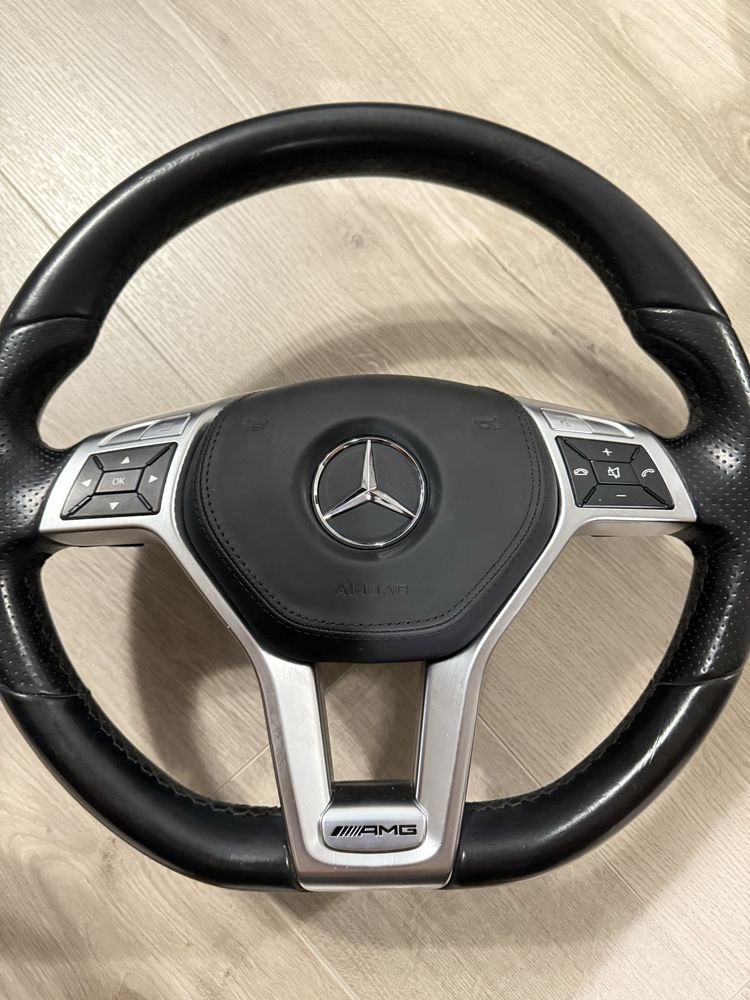 Волан Mercedes W204 W212 W218 AMG Пера