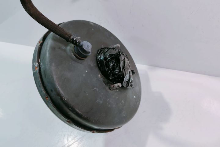 Tulumba Frana Dacia Logan prima generatie