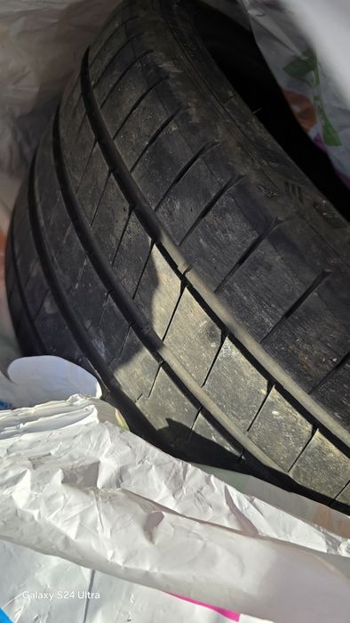 Летни гуми Goodyear спорт пакет 225 40 18 и 255 35 18 дот22