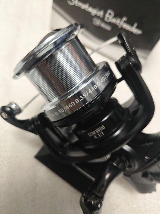 Mulineta Crap PRO FL Strategist Baitfeeder SB8000 Long Cast 0,30/420m