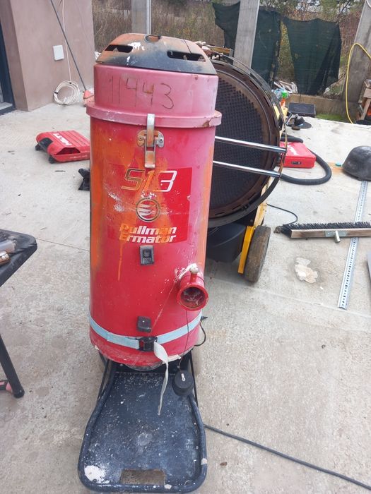 Aspirator profesional PULLMAN ERMATOR 13