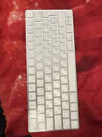 клавиатуру Apple Magic Keyboard