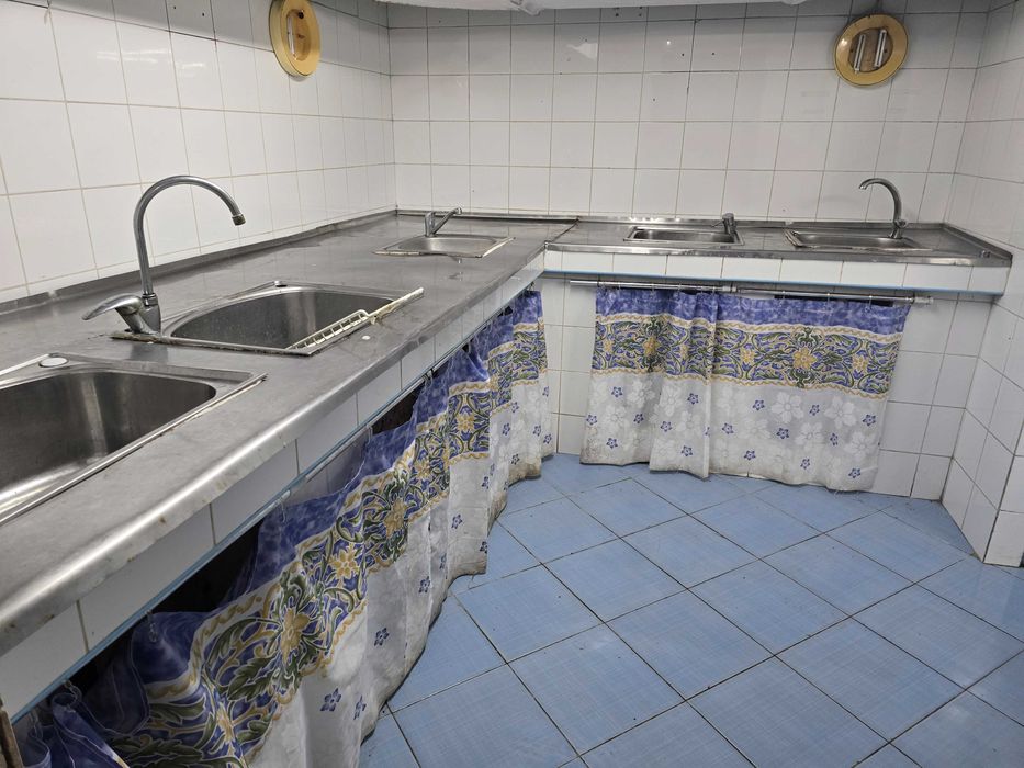 Дава се под наем Заведение в Поморие - 300 кв.м за 8670 € - Снимка #13