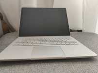 Surface Book i7 16gb 512ssd

Процесор : i5 (6gen)

8gb ram 

120gb ssd