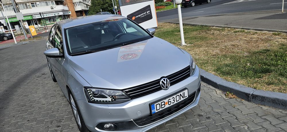 Volkswagen Jetta  2.0 TDI Automata