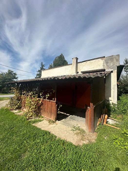 Vând spatiu comercial 110 mp