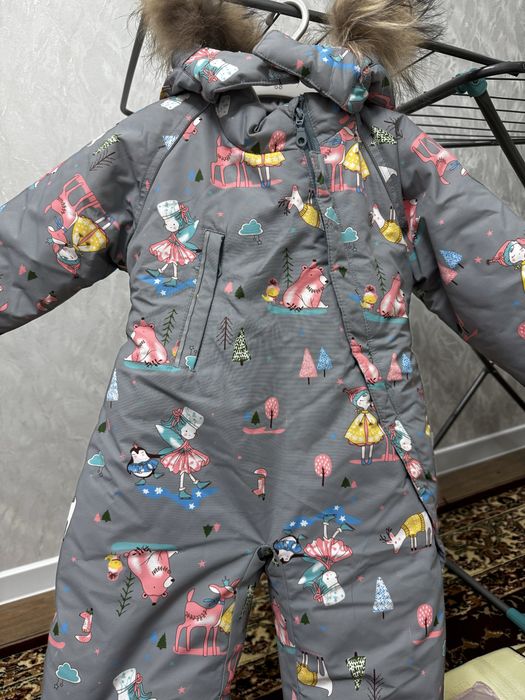 Продам зимний комбинезон 92см