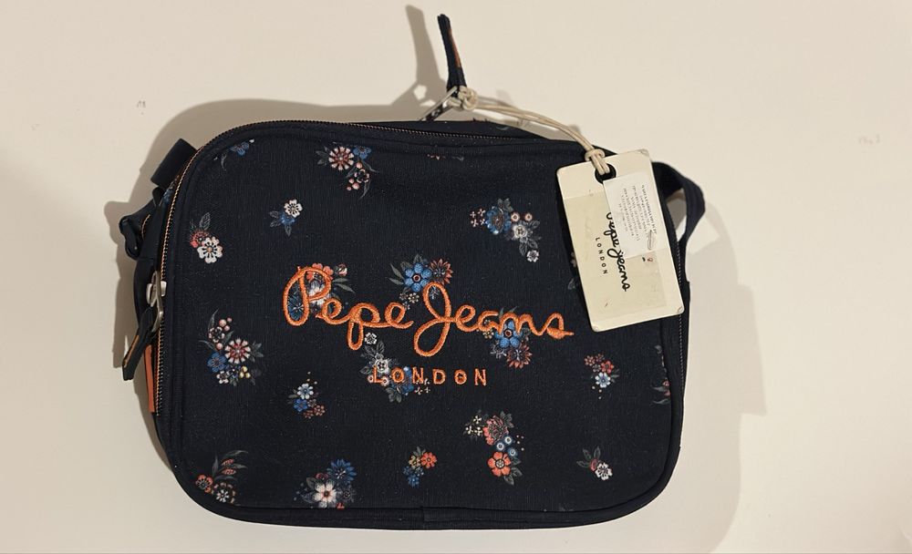 Малка чанта Pepe jeans нова с етикет