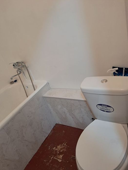 До канал 2 хонали уй сотилади