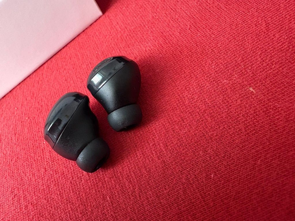 Слушалки galaxy buds pro и galaxy buds FE не ползвани