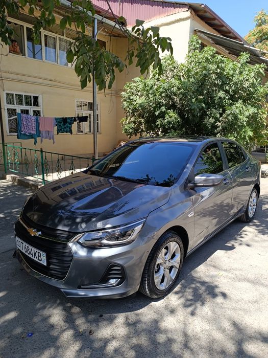 Onix мокрый асфальт