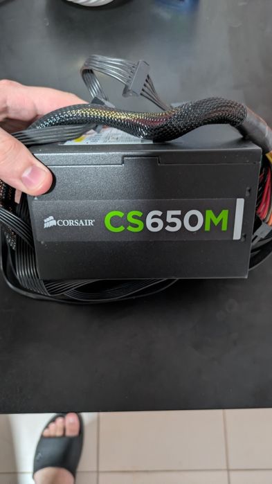 Vand sursa corsair URGENT!!