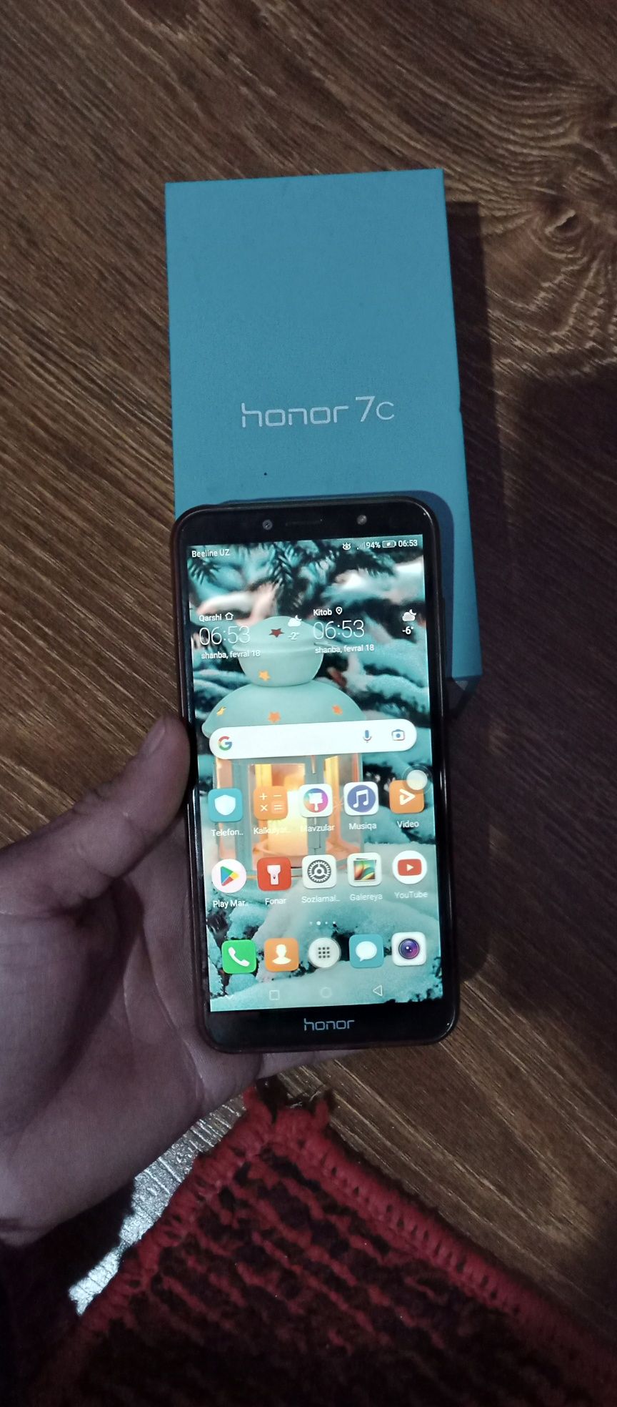 HONOR 7C . Holati zoʻr . Bluts naushnik va eliktron soati bilan .