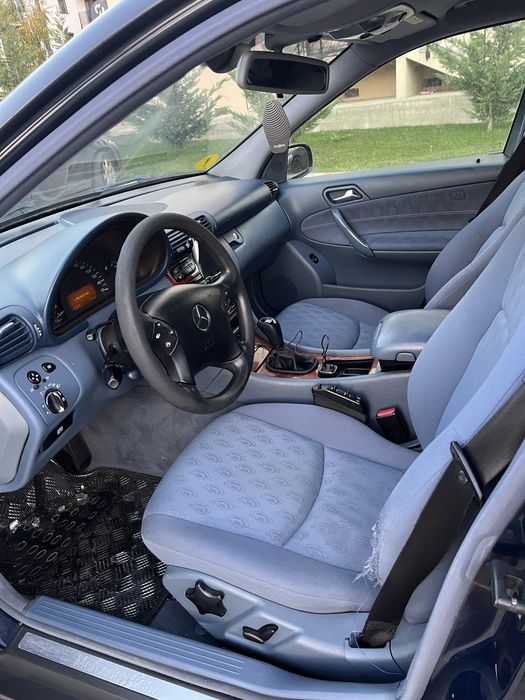 Mercedess ,de vanzare ,mai multe detalii in privat