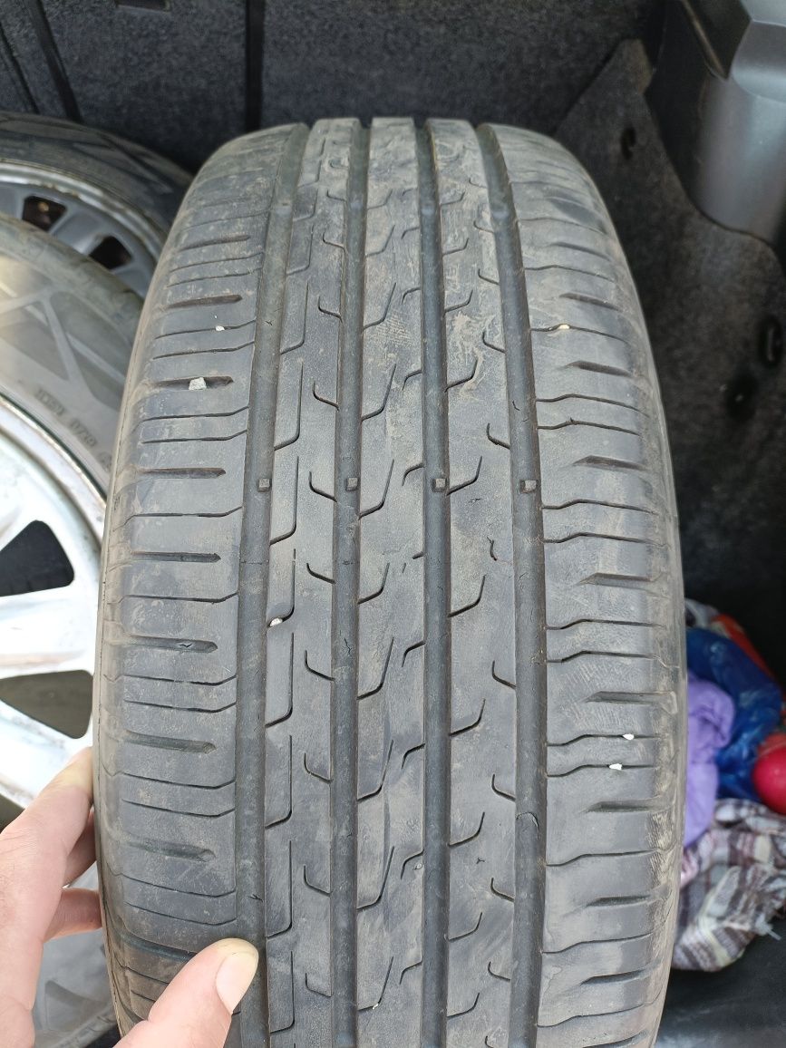 3 anvelope vara continental 215.60.16
