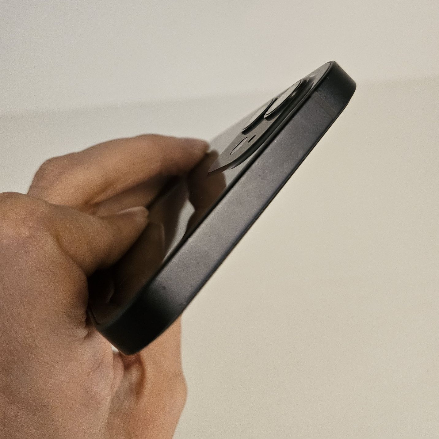 Iphone 12  64GB, черен