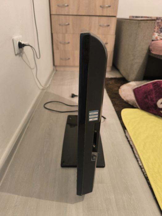 Samsung 81см диагональ