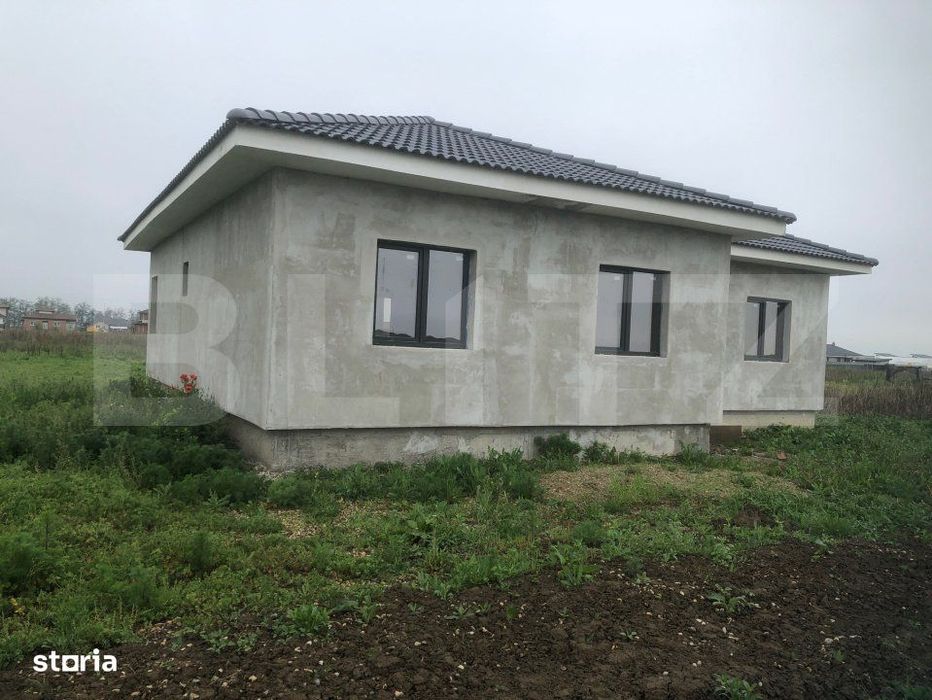 Casa Semifinisata, intre Odoreu si Martinesti