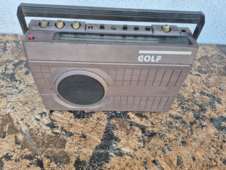 Radio receptor portabil Golf ,model RP-1525 - nefunctional 

- radio e