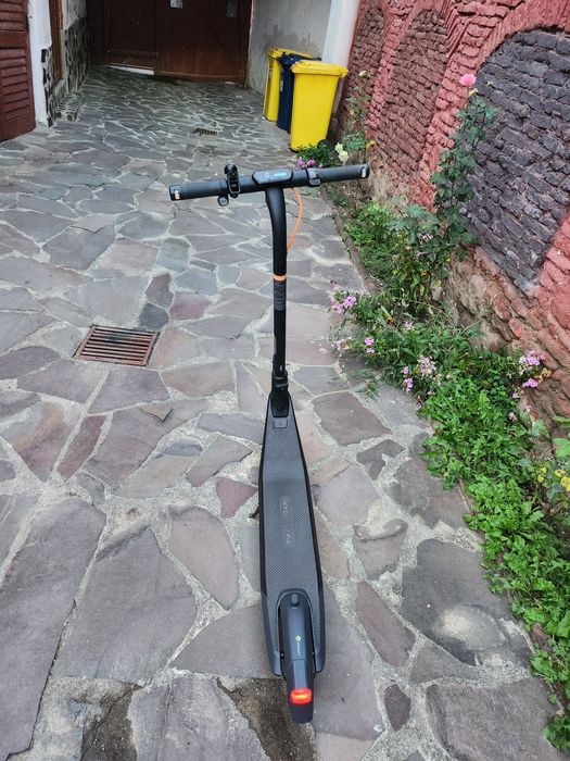 Trotinetă electrică Ninebot E2