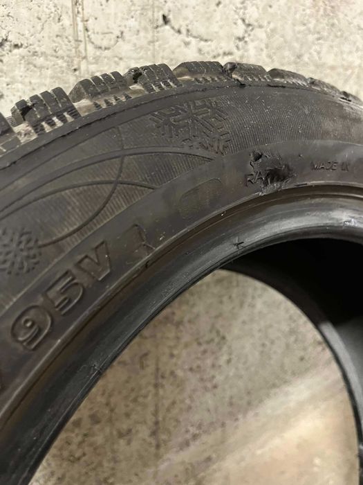 4 броя зимни гуми Firestone 205/55/17