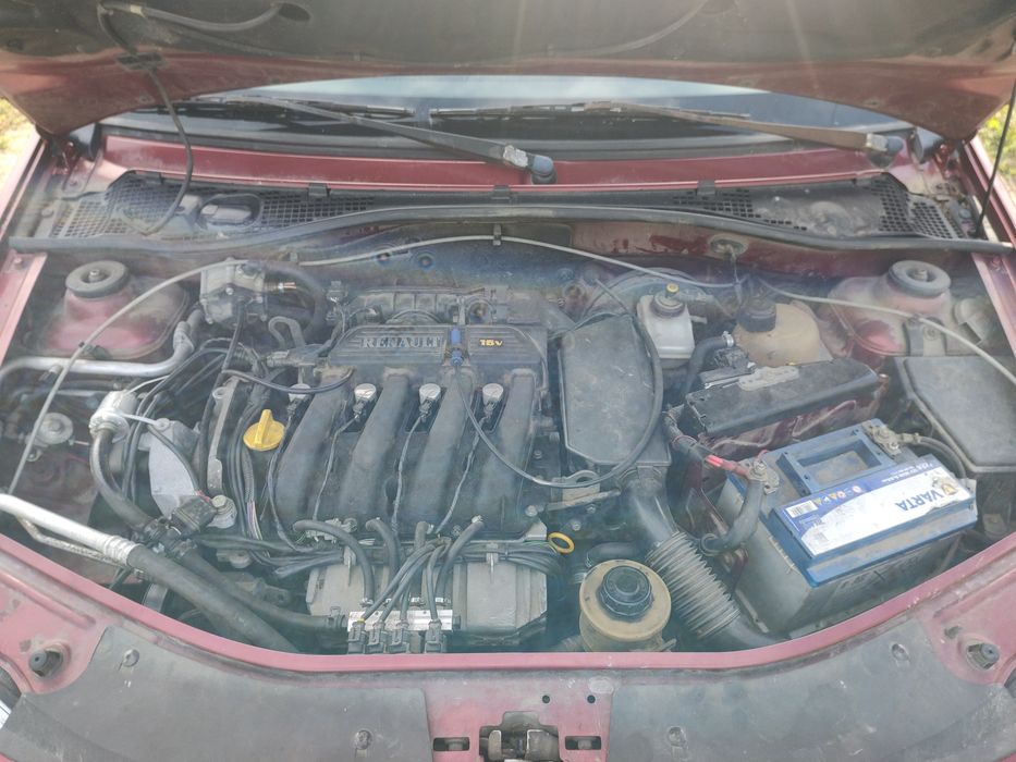 Vând Logan 1.6 16 valve cu GPL