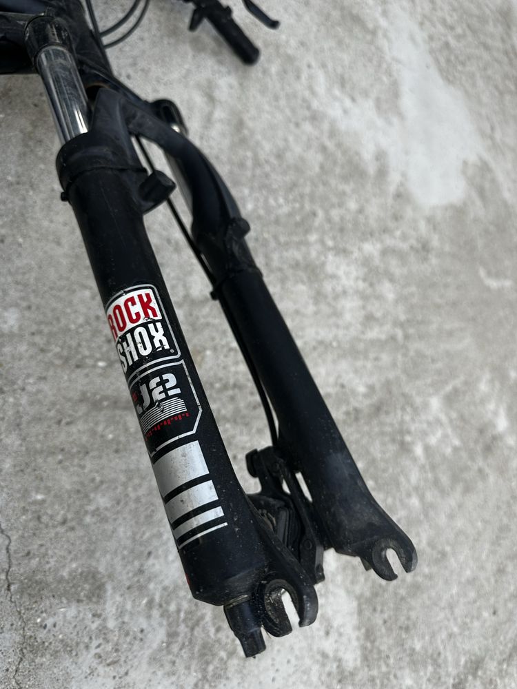 Dezmembrez TREK Fuel 70 26 Rock Shox J2