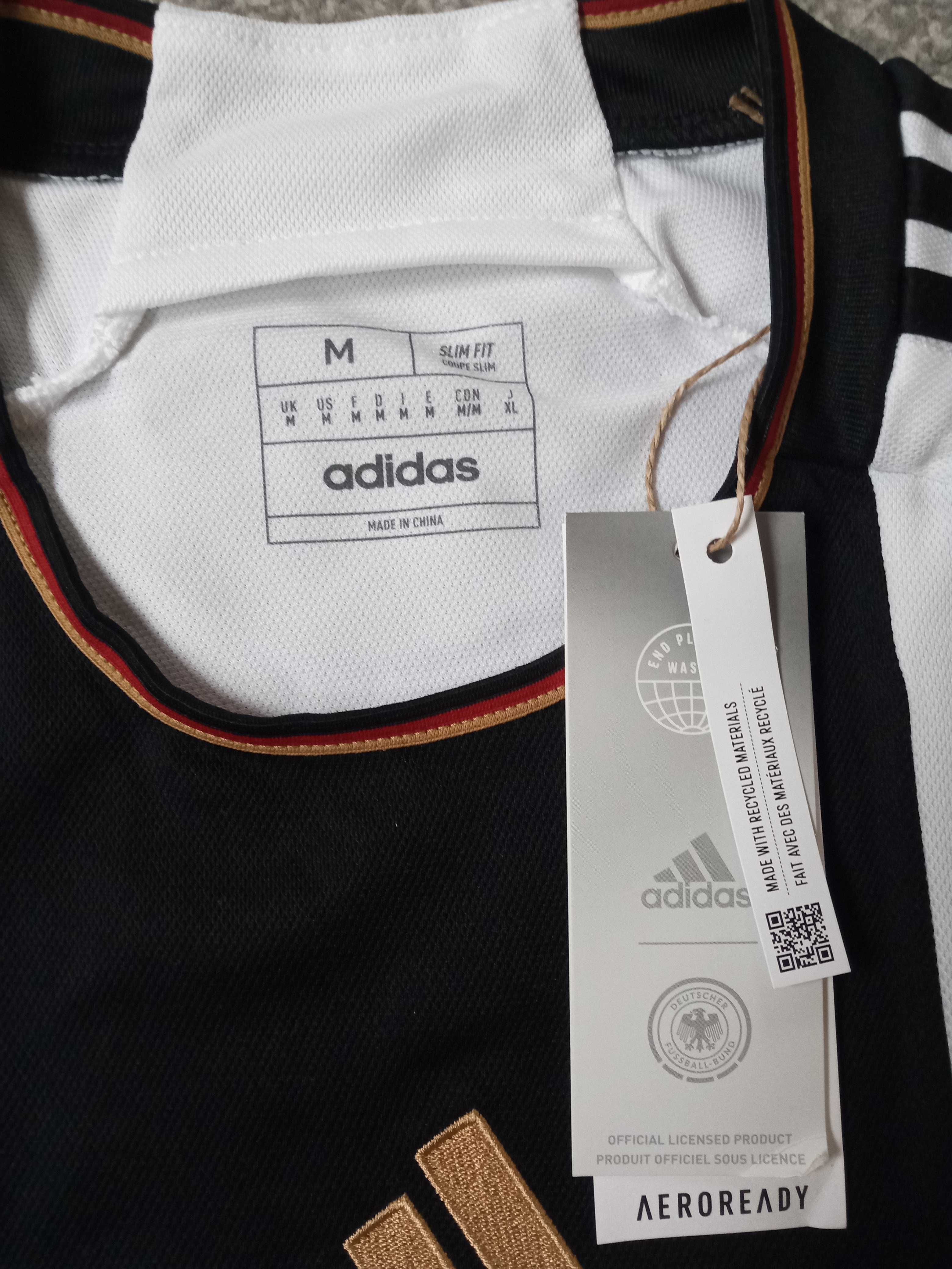 Tricou fotbal Germania teren propriu mărimea M - nou cu etichetă