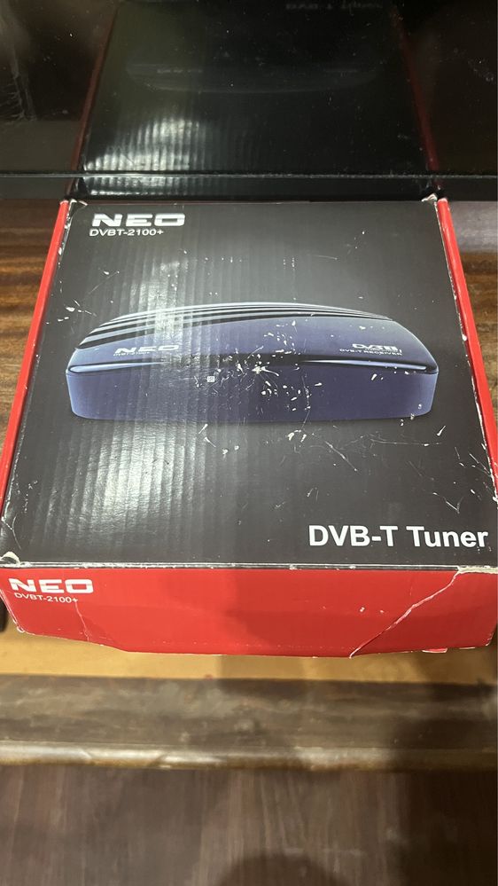 DVB-t тунер за телевизия.