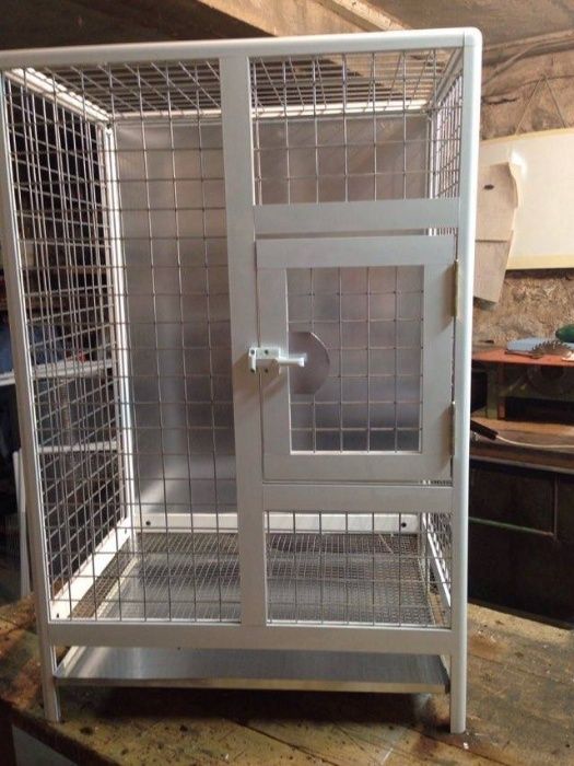 Продавам алуминиеви клетки за папагали