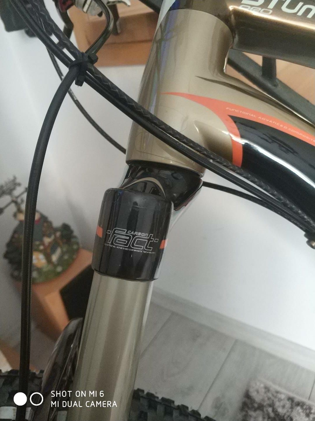 Vand Specialized Stumpjumper Safire Special Edition  PRO carbon