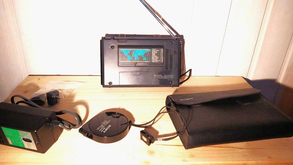 Radio  SONY ICF-SW7600, toate accesoriile incluse, made in Japan