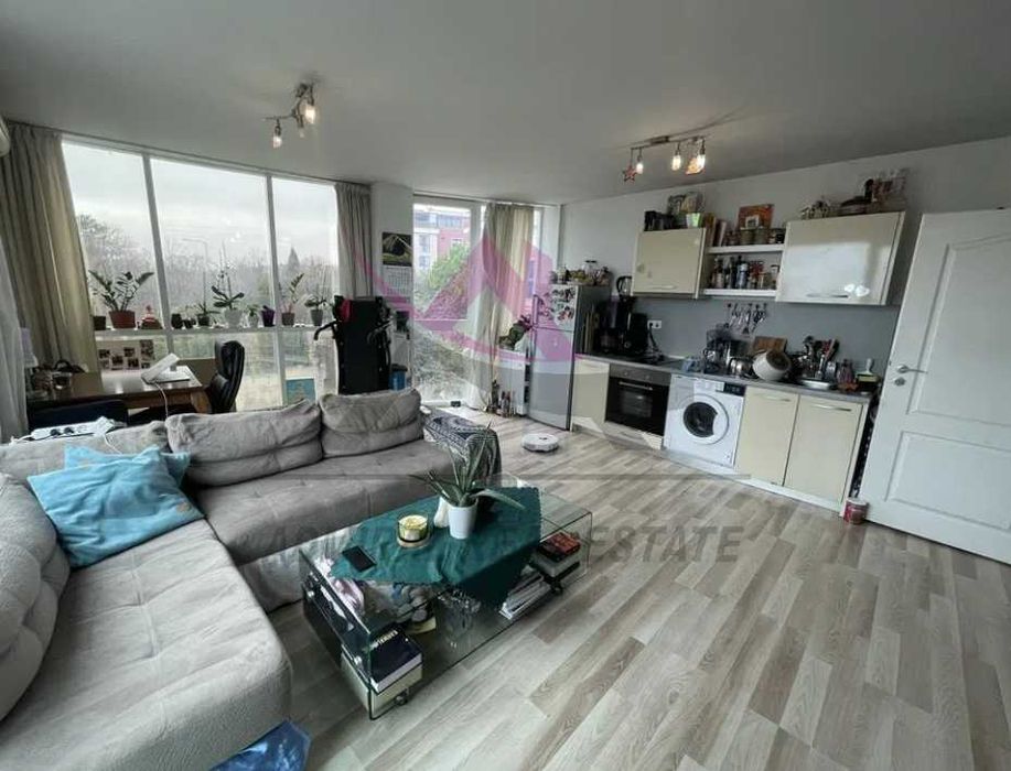 Двустаен- Евксиноград